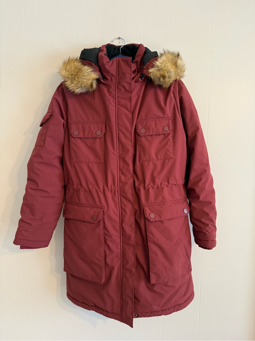 Ororo Women’s Insulated Burgundy Puffer Parka with Faux Fur Trim Size Large